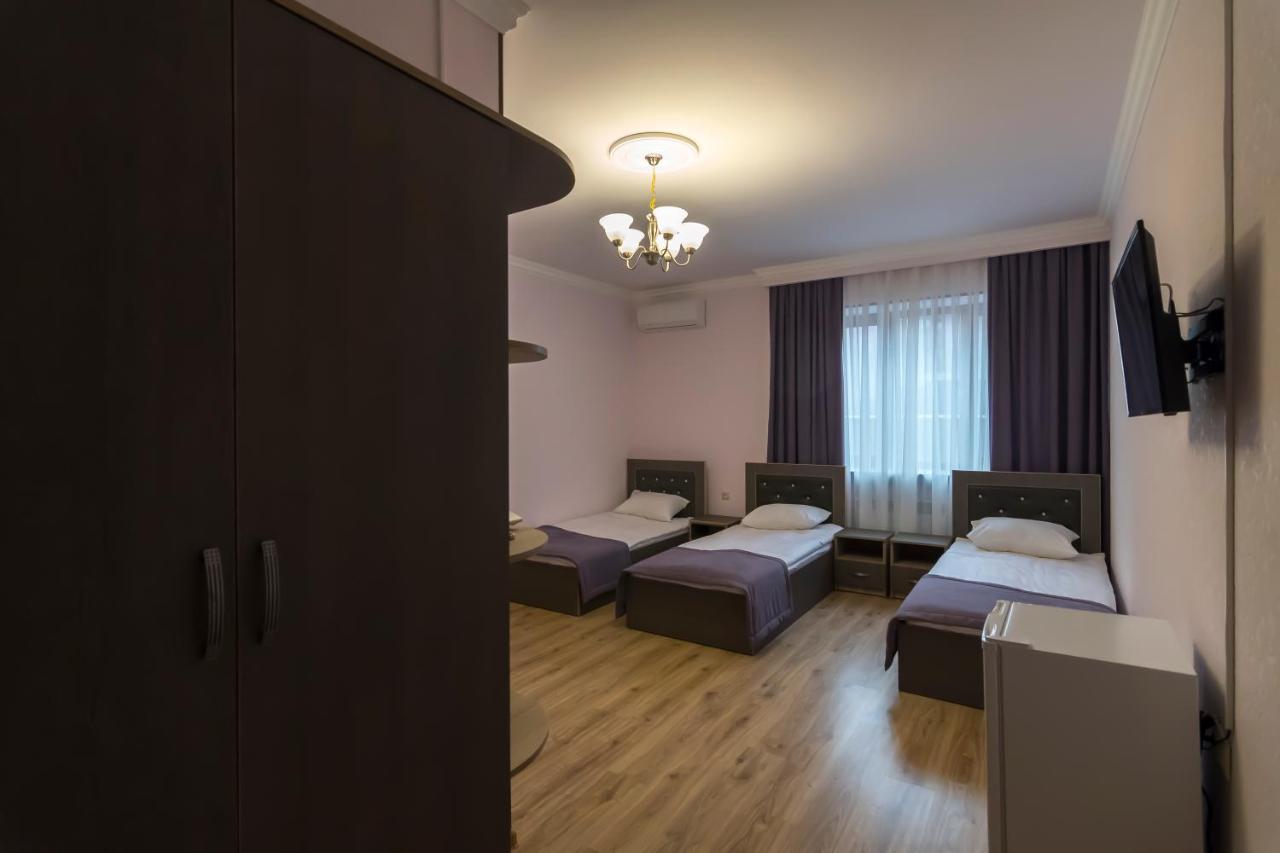 Afa Hotel & Guest House Ереван Екстериор снимка