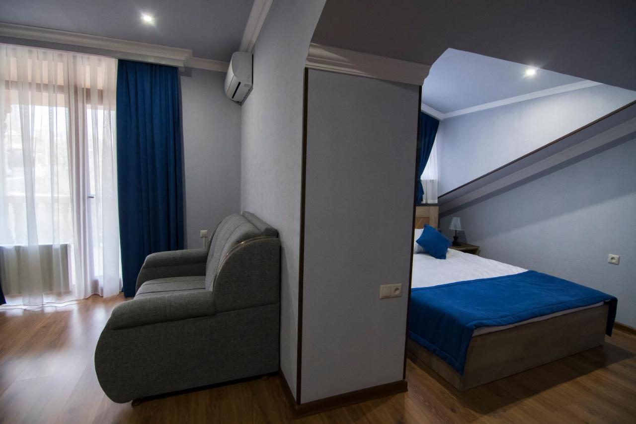 Afa Hotel & Guest House Ереван Екстериор снимка